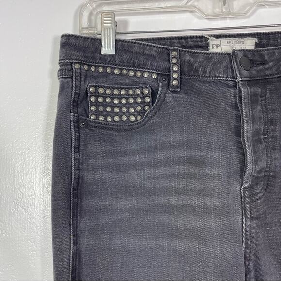 Free People Black Studded Jeans Distressed, Raw Hem Size 31. Excellent condition - Picture 3 of 8